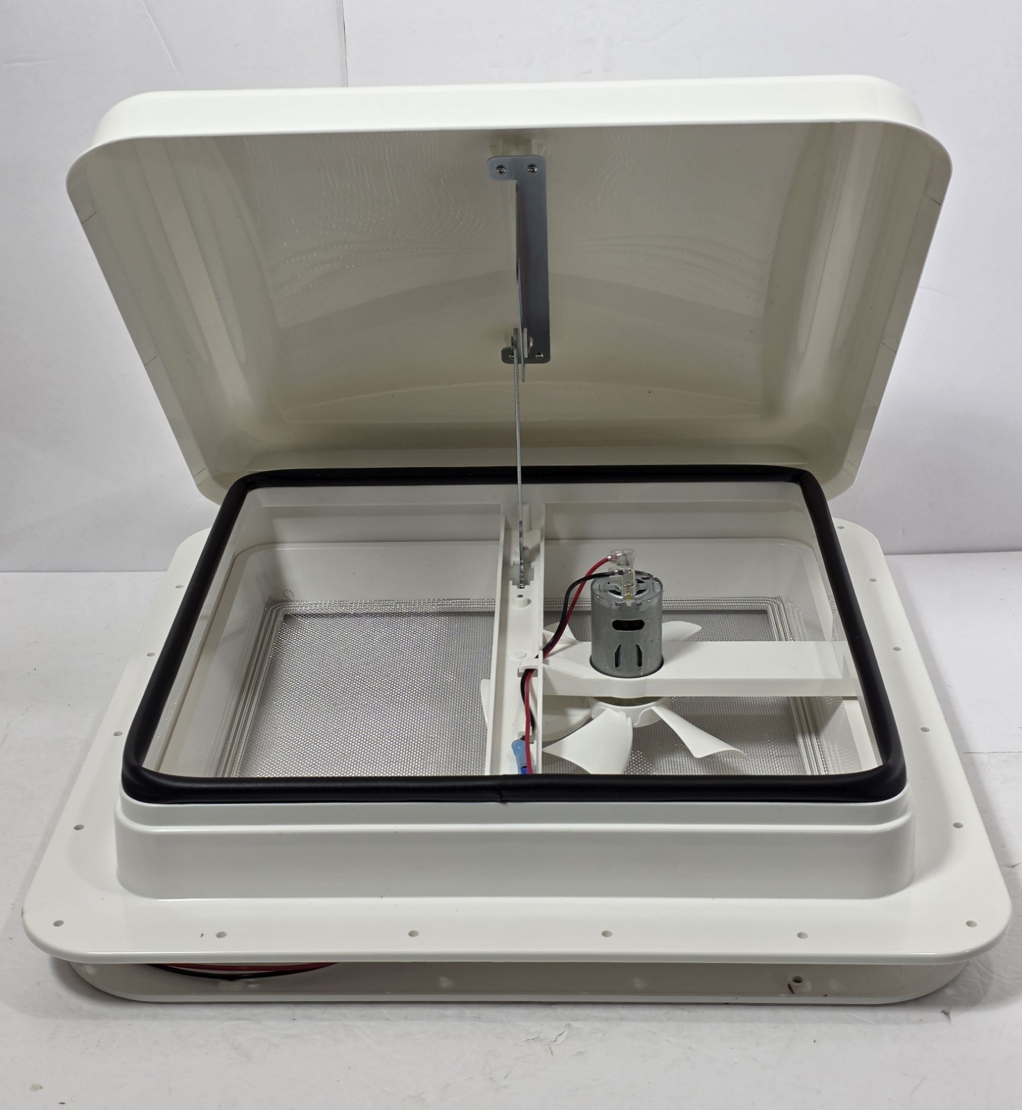 Kohree 14″ RV Roof Vent 12V Exhaust Fan Manual Lift White KR5316-WR New Open Box