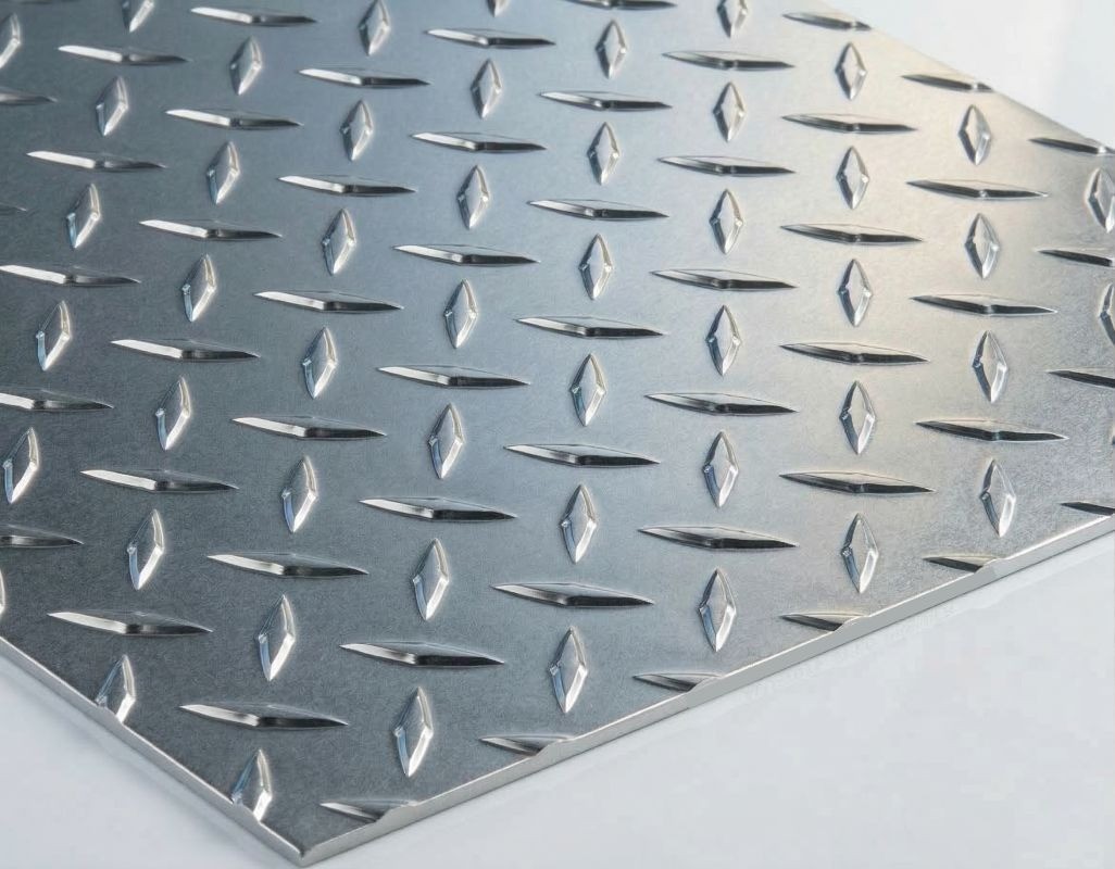 Pit Posse .125″ Aluminum Diamond Plate Thread 1/8 Inch 3003 Alloy (12 x 36″)