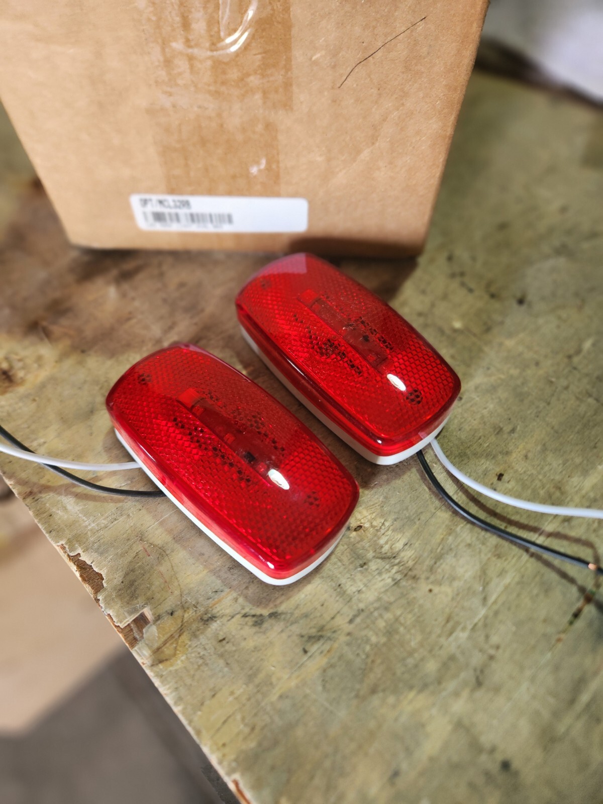 Qty 2** Optronics MCL32RB Camper Trailer LED Marker/ Clearance Lights 2×4 in