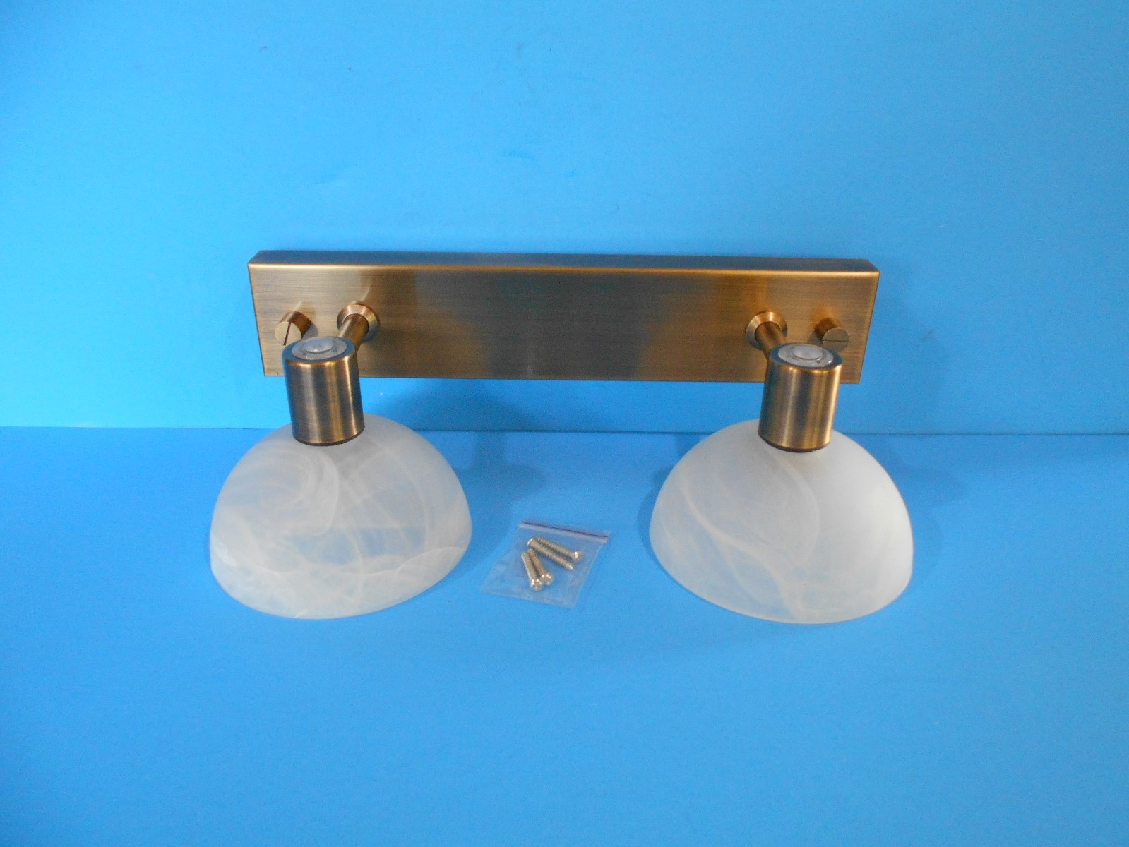 *RV 12 VOLT DUAL VANITY LIGHT WITH LED NIGHT LIGHT 69150-ABM/117 FREE SHIPPING