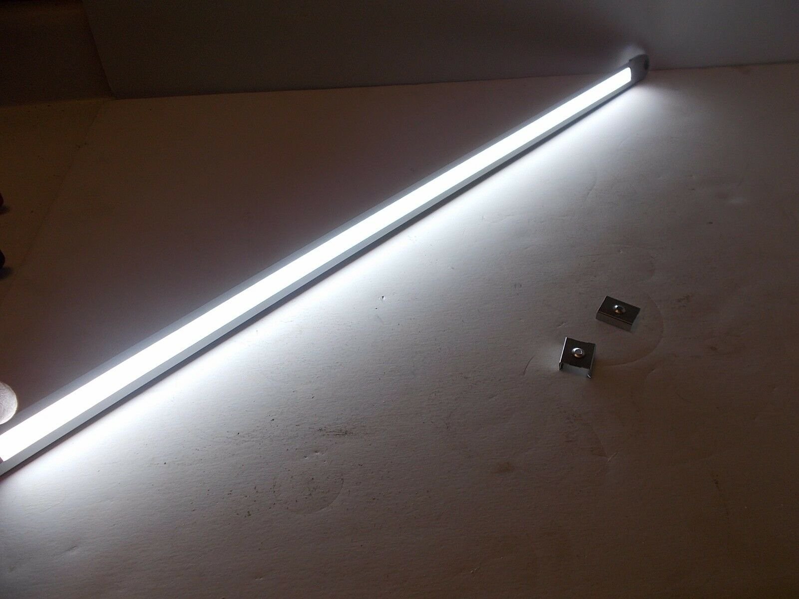 Kaper II 1/4″ Low Profile Aluminum 40″ Light Bar White Camper RV Trailer Truck