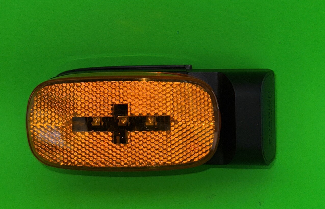 FURRION FCL04TDE-SY Vision S Right Amber LED MARKER LIGHT REPLACEMENT-New-No-Box