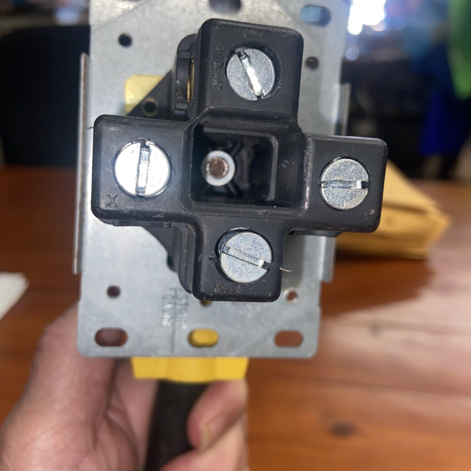 Power Grip RV 50amp-30amp 120volt 3750watt Electrical