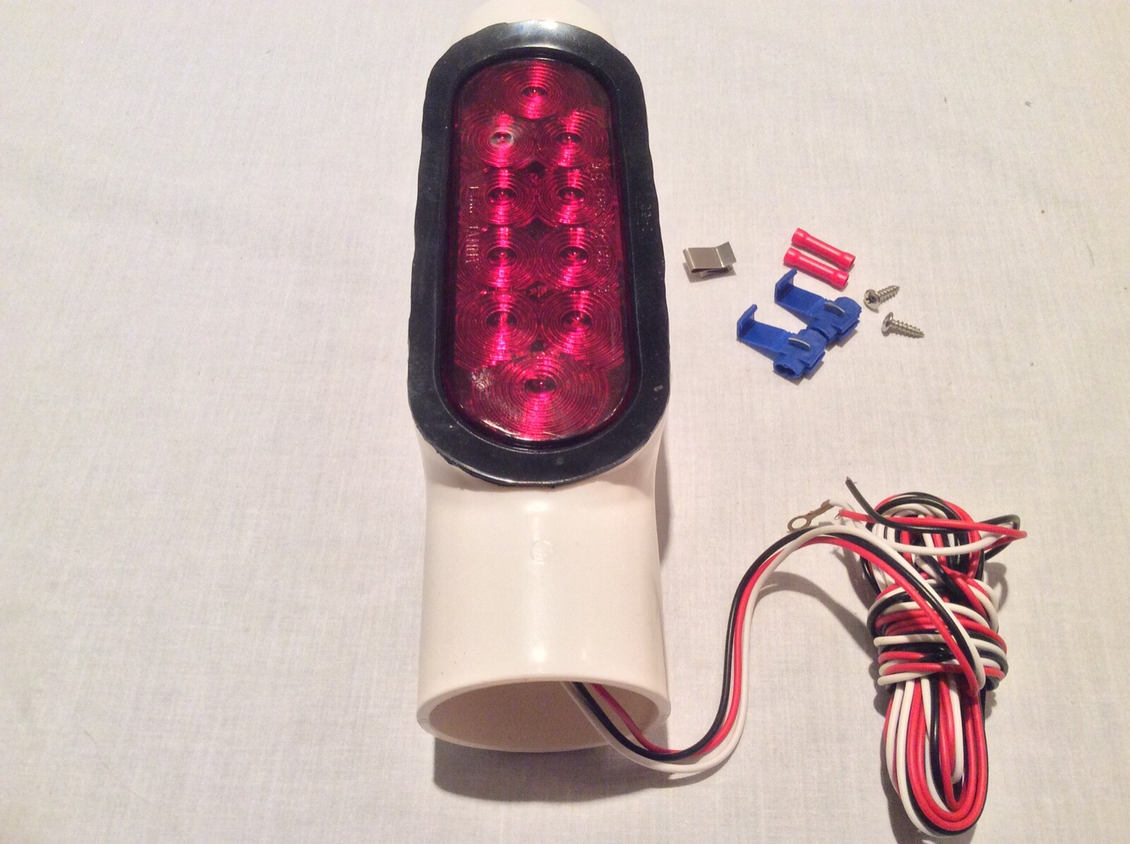 Boat Trailer PVC Pipe Light LED w/ 10 ft of Wire for Upright Guide Poles 1019