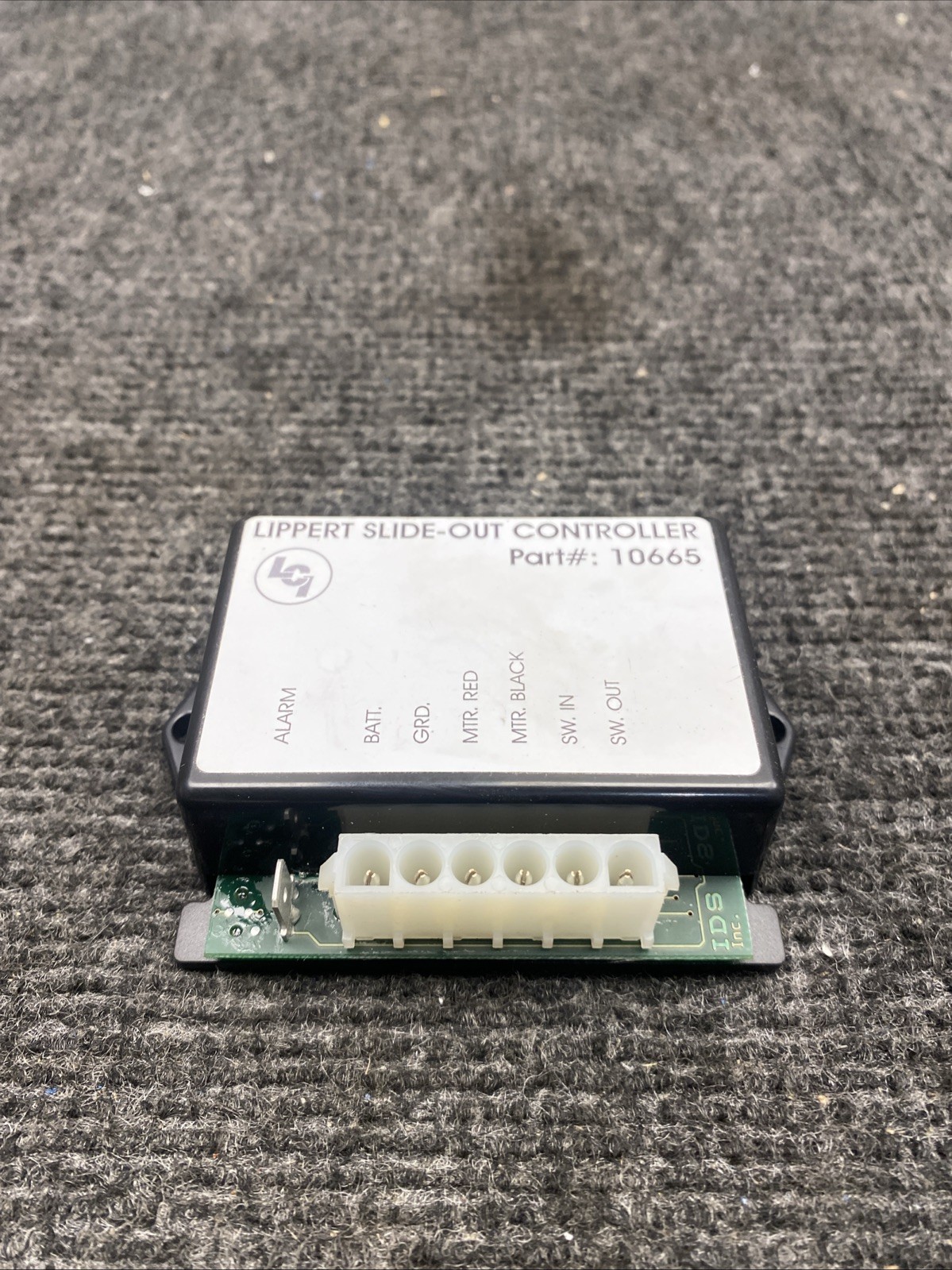 Lippert 10665 RV Slide-Out Controller Above Floor / Through Frame New