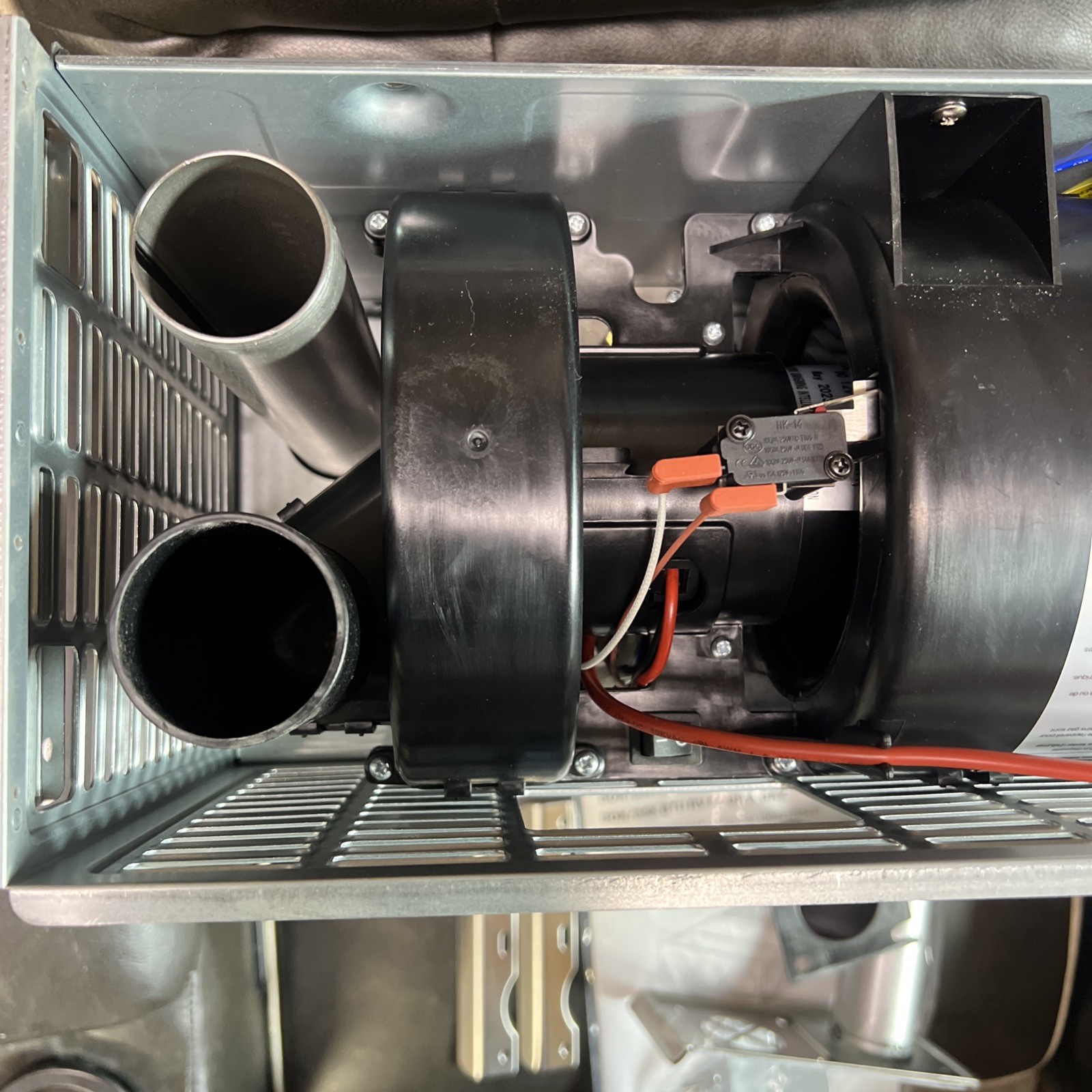 RV Furrion FFG30RA Suburban Furnce SF-30VHFQ Ducted (30,000 BTU)