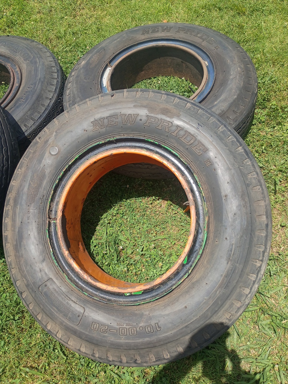 10.00-20 Split Rim Tubed Tractor Trailer Tires