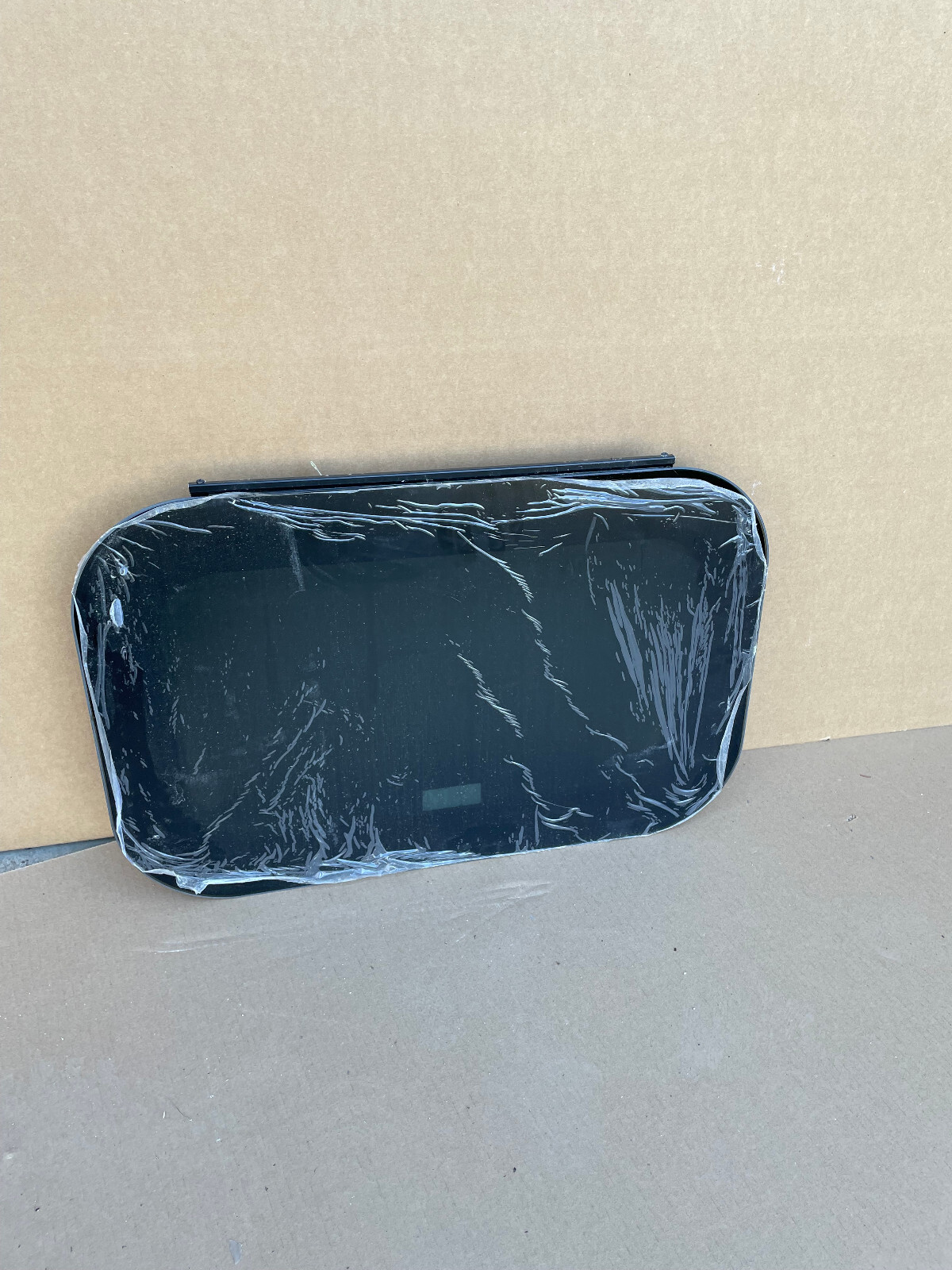 RV Trailer Window, 24″X15″, No Ring, W/Screen, Frameless Window, Crank Out, #2W