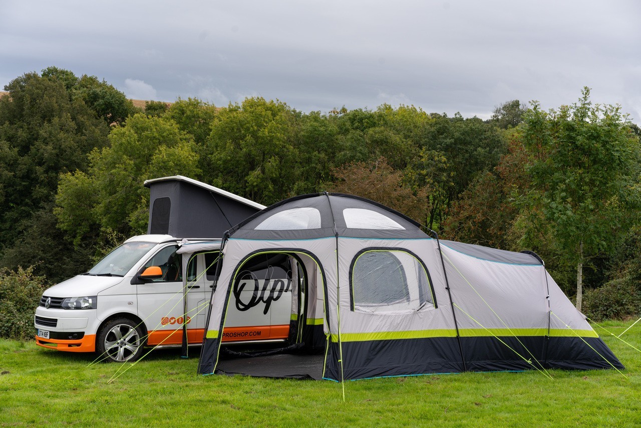 OLPRO Hive Campervan Awning (Fibreglass Poles) driveaway – with Sleeping Pod