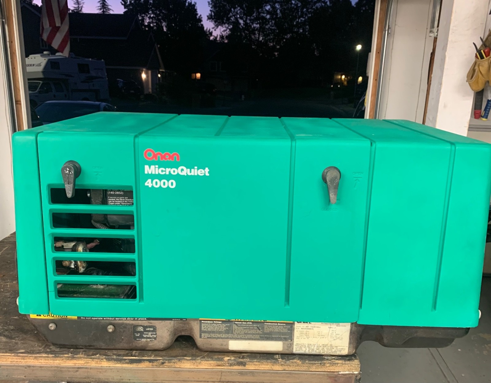 Onan Microquiet 4000 Watt Rv Generator Gasoline fired 4kw 120v 33 amp