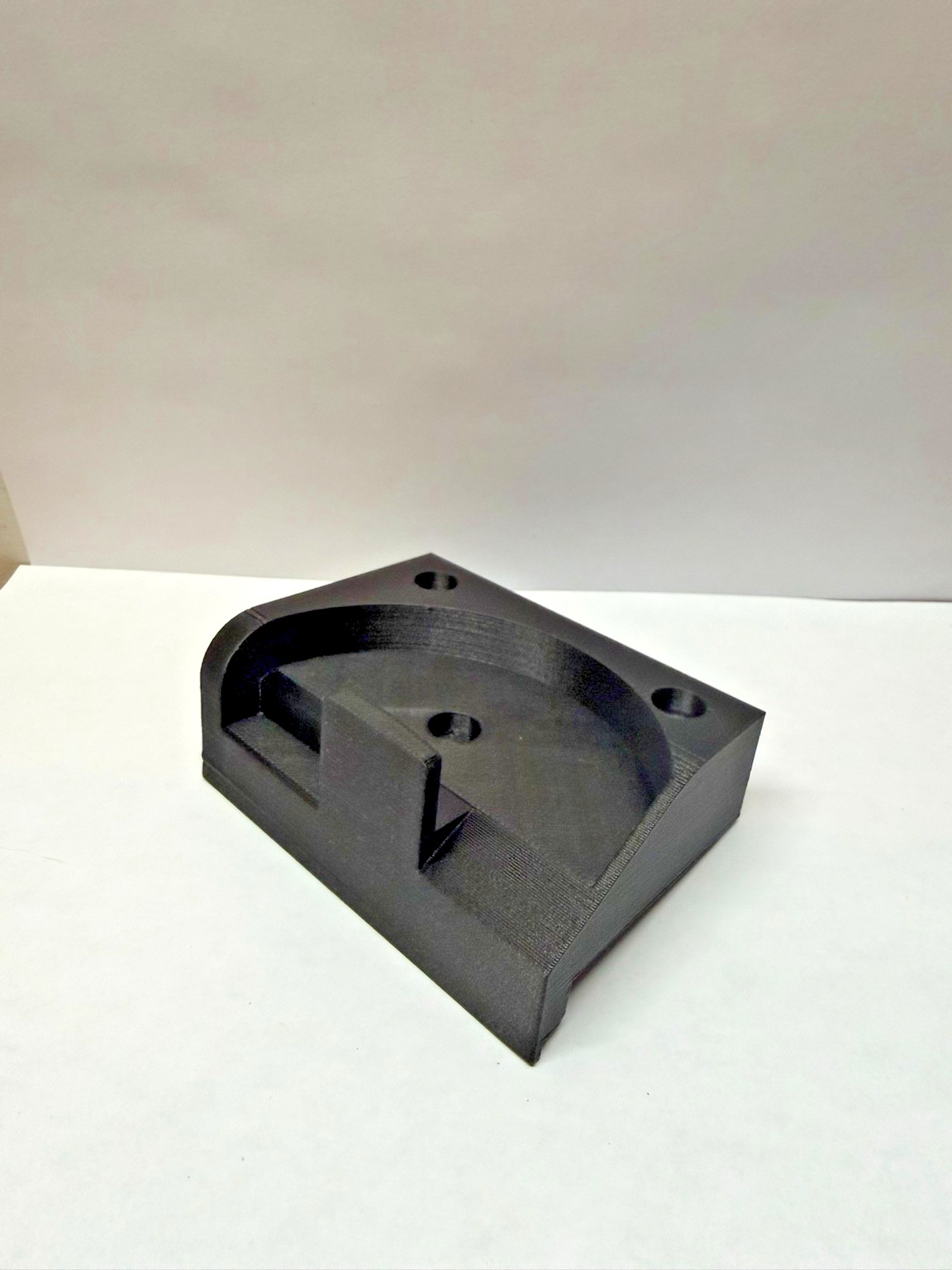 Norcold 1210 1211 2117 2118 Lower Door Catch Housing Replaces 631360