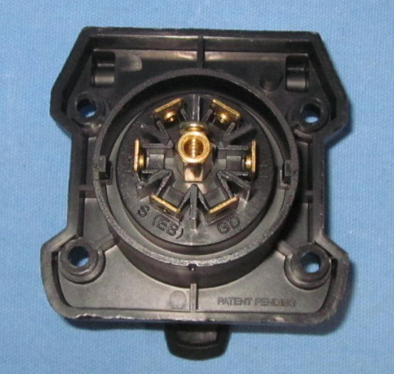 7-Way RV Trailer Outlet Plug Connector ~ 6-24 Volts, Spring Cover