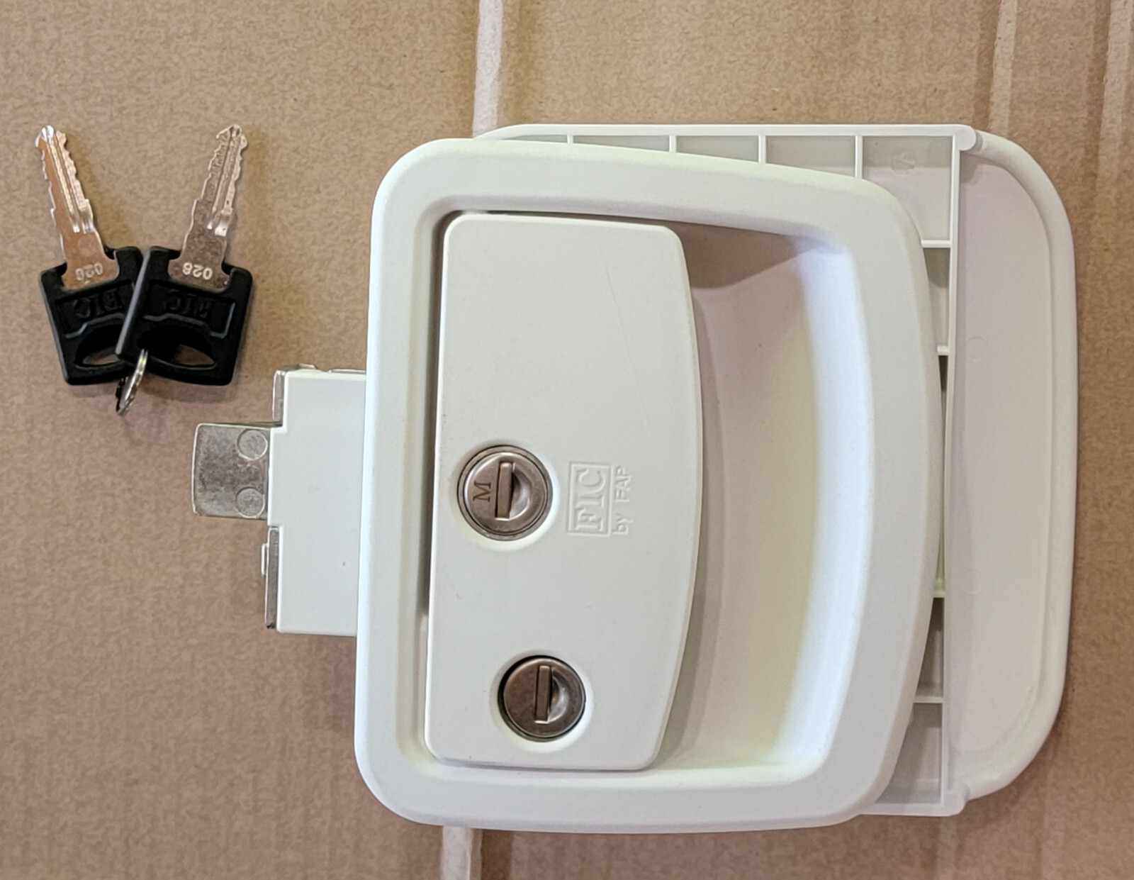 Wesco Fastec FIC Leonardo Travel Trailer Lock White w/ 2x Keys LEO-TT RV Trailer