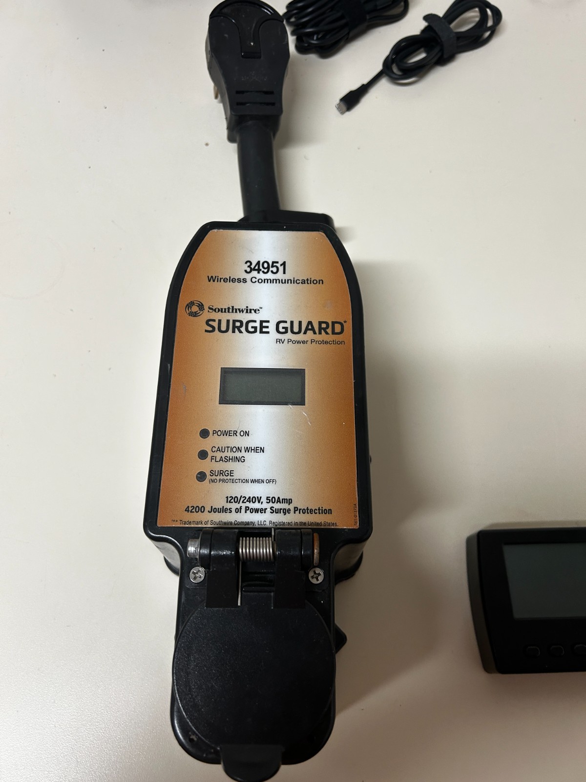 Southwire Surge Guard 34951, 120/240V 50 Amp RV Surge Protector