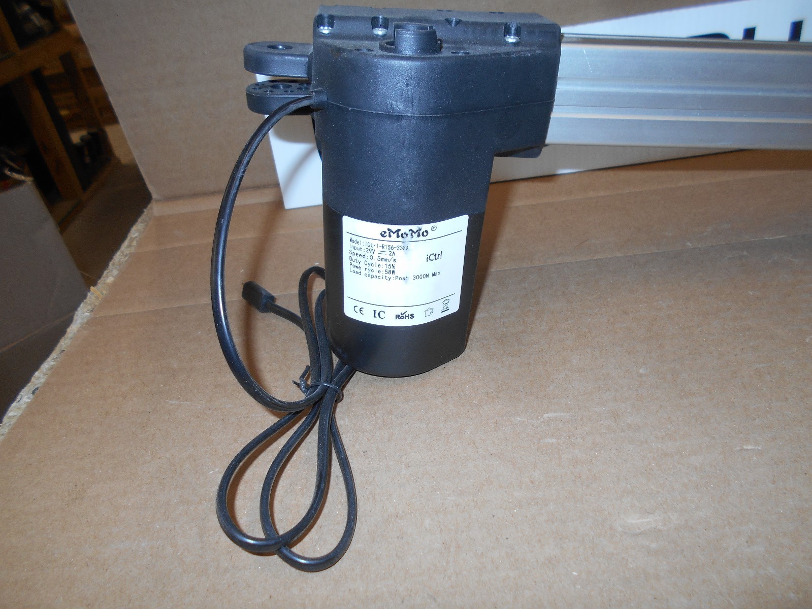 *LINEAR ACTUATOR SLIDE WITH MOTOR 0.5MM 3000N MAX EMO MO FREE SHIPPING