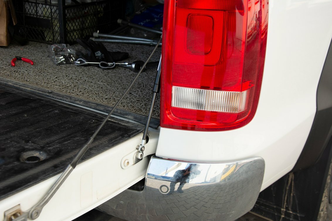 2 x VW Amarok 2010up Tailgate Assist 4×4 Shock Absorber Hands-Free Pro-Lift