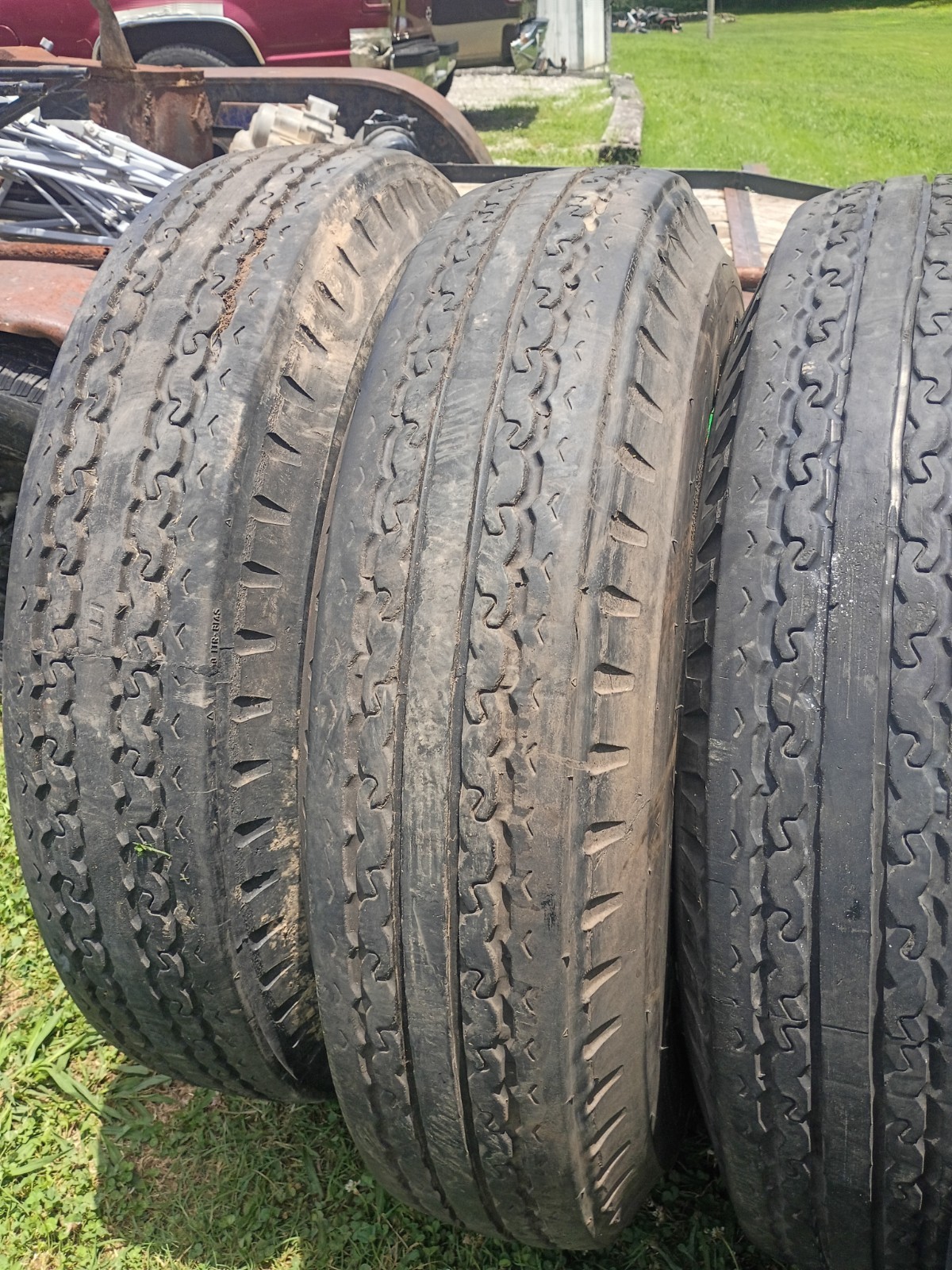 10.00-20 Split Rim Tubed Tractor Trailer Tires