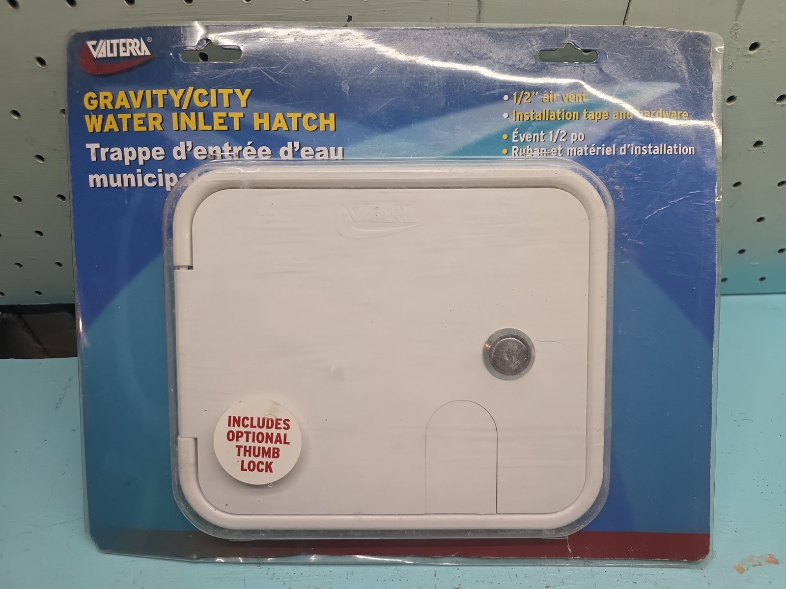 Valterra A01-2004VP White Carded Gravity/Plastic City Water Inlet Hatch