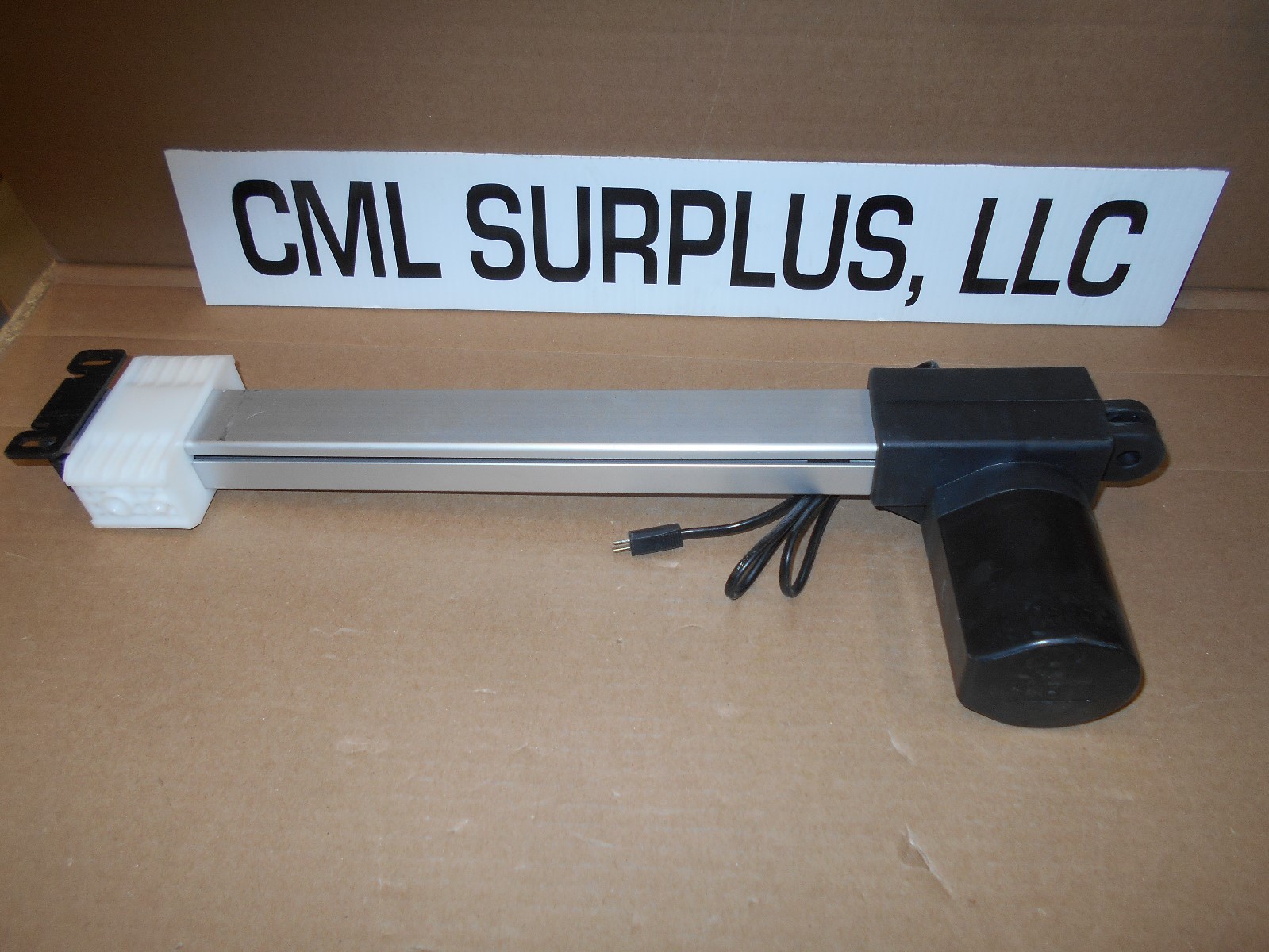 *LINEAR ACTUATOR SLIDE WITH MOTOR 0.5MM 3000N MAX EMO MO FREE SHIPPING