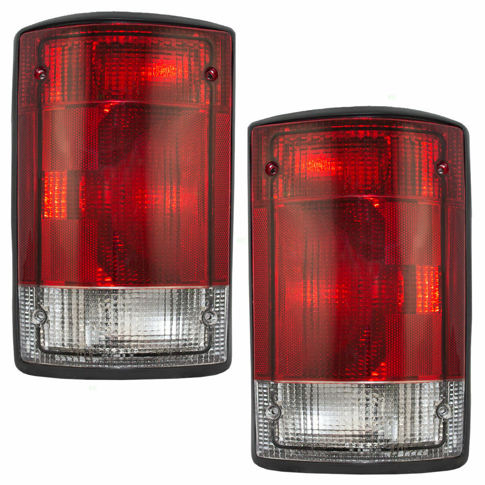 REXHALL VISION 2000 2001 PAIR TAIL LAMP LIGHT TAILLIGHTS REAR W/GASKETS RV