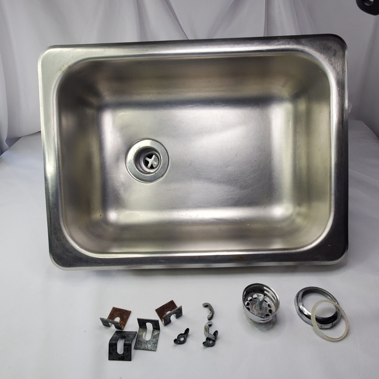 VTG 70’s Camper Stainless Steel Sink With Drain Assembly & Mounting Hardware