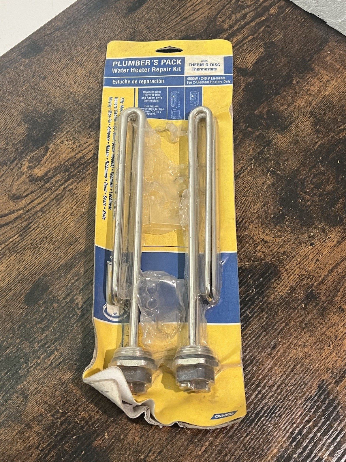 CAMCO Plumber’s Pack-Water Heater Repair Kit 4500W/240 Volt 2 Elements ONLY