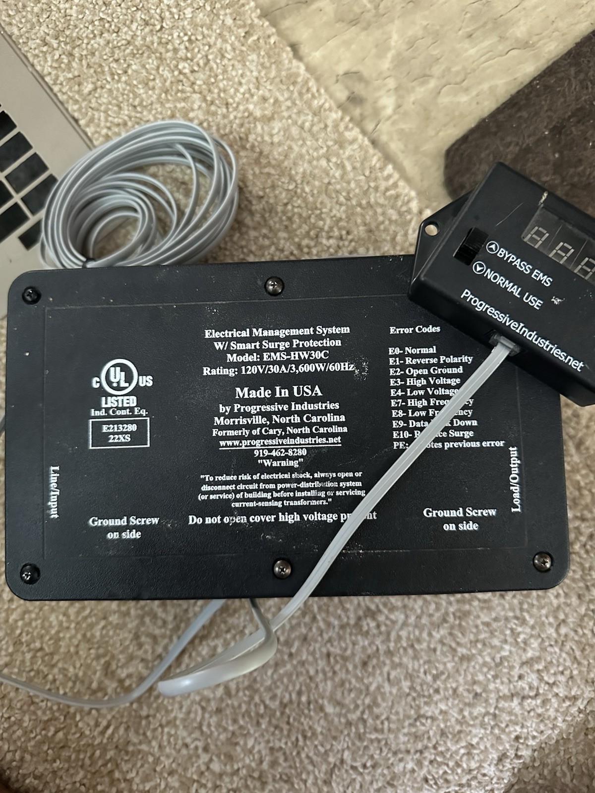 LIKE NEW RV Surge Protector Heavy Duty, 30 Amp, Progressive Industries EMS-HW30C