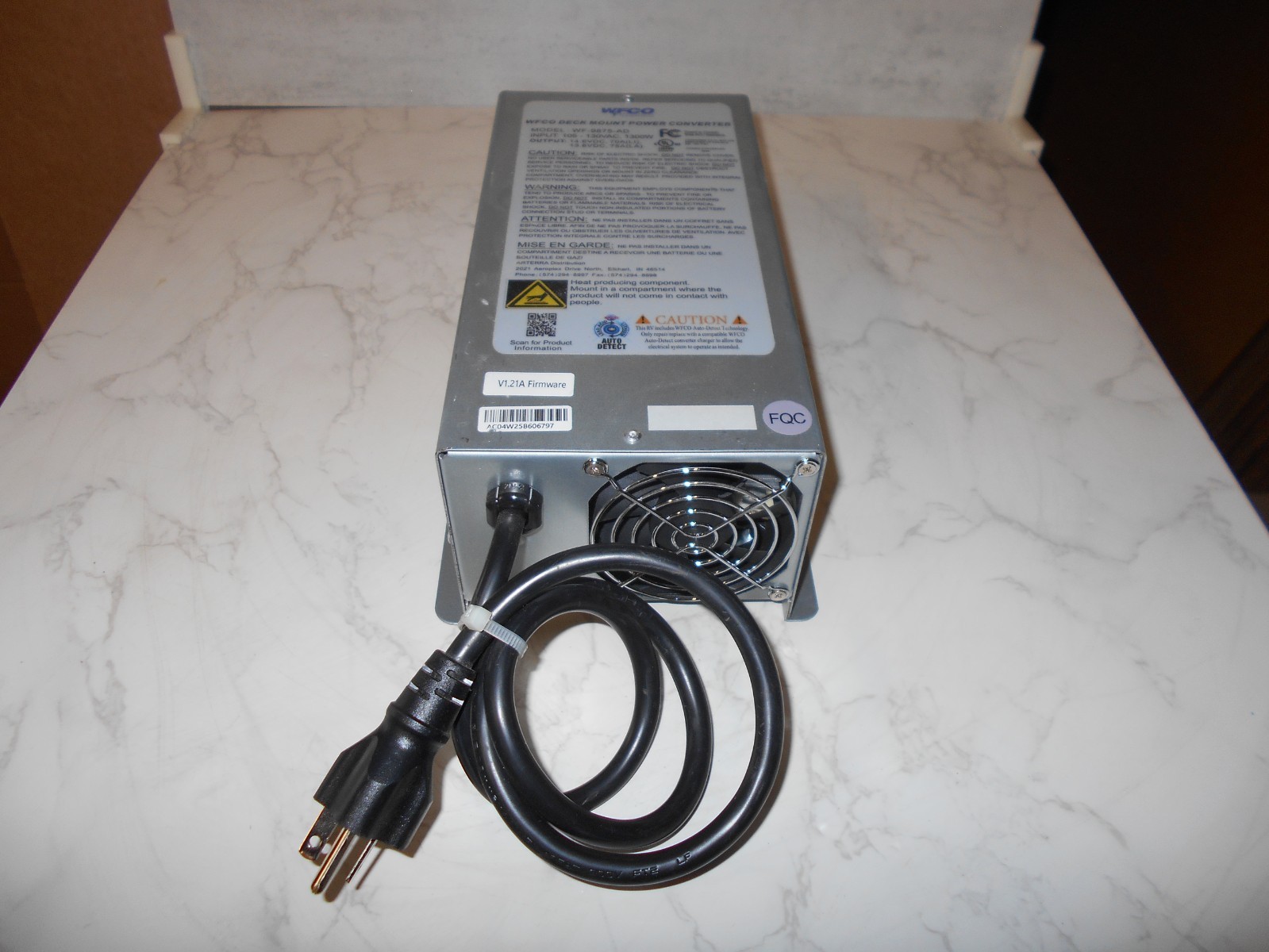 *WFCO WF-9875AD AUTO DETECT DECK MOUNT RV 3 STAGE CONVERTER/CHARGER OEM *12*