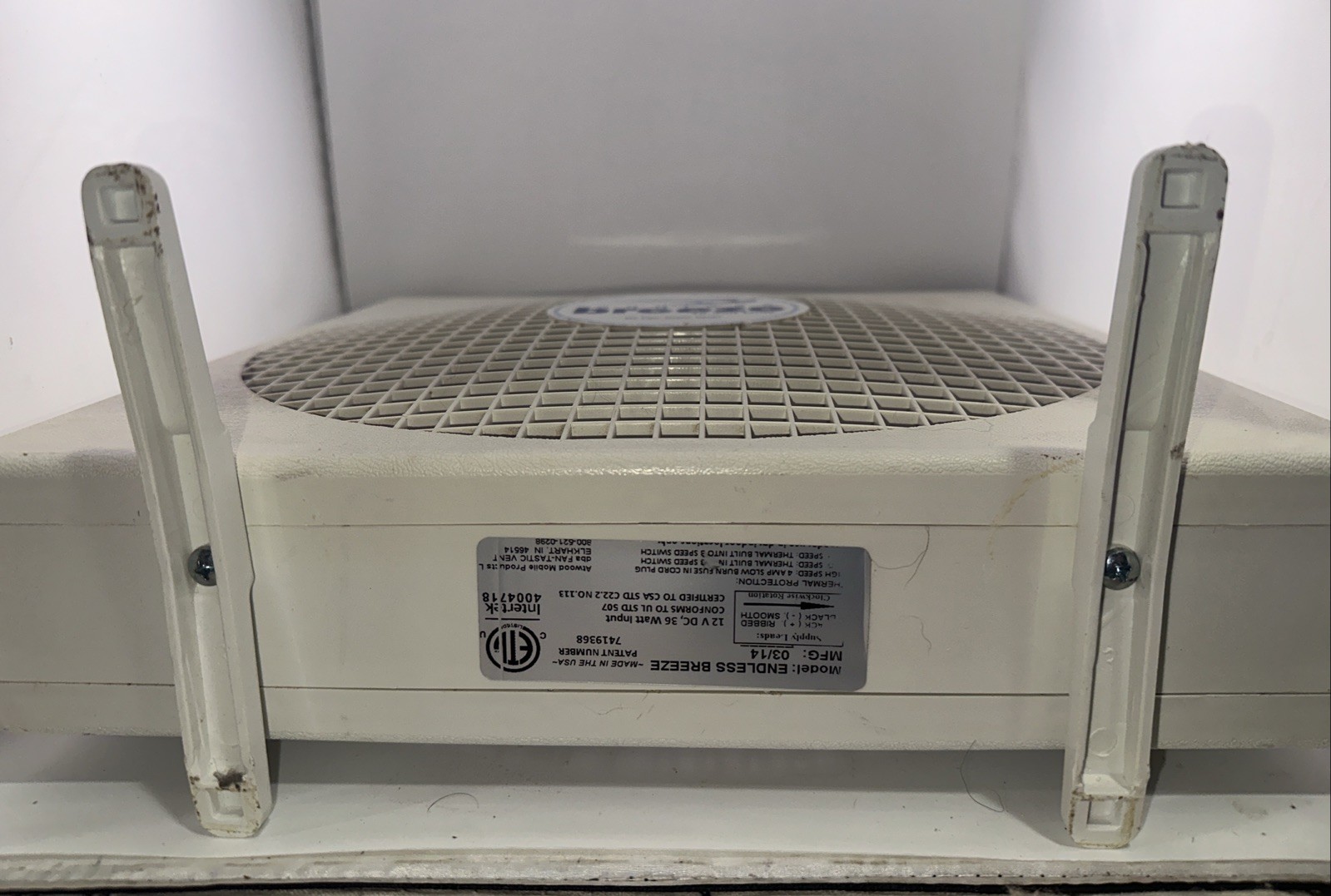 Endless Breeze Travel Box Fan 12 Volt Fan-Tastic Vent Van Car Truck RV
