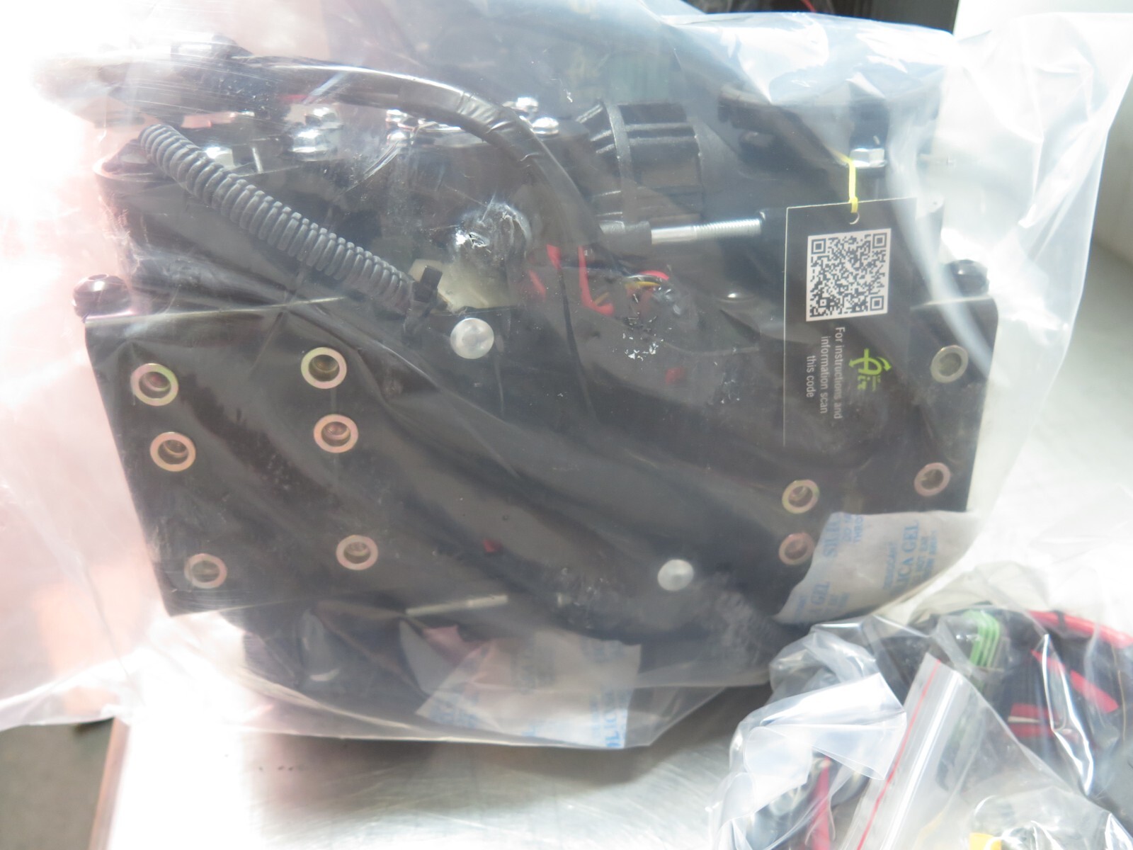 Overland Vehicle Systems 12099918 EGOI Dual Motor Air Compressor, 150PSI (19A1)