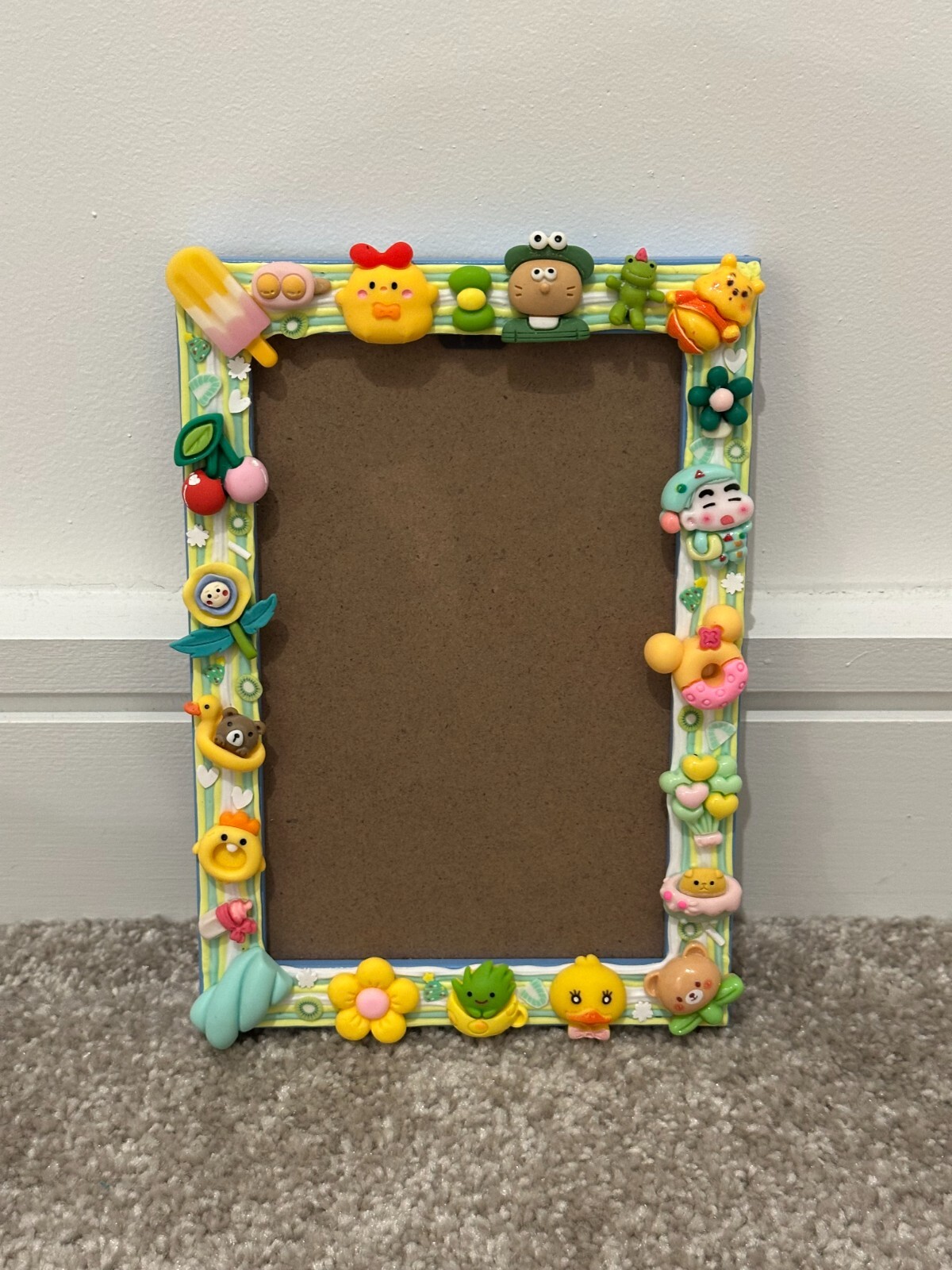 DIY Cream Gel Photo Frame with Cute Cartoon Accents – 17x12cm