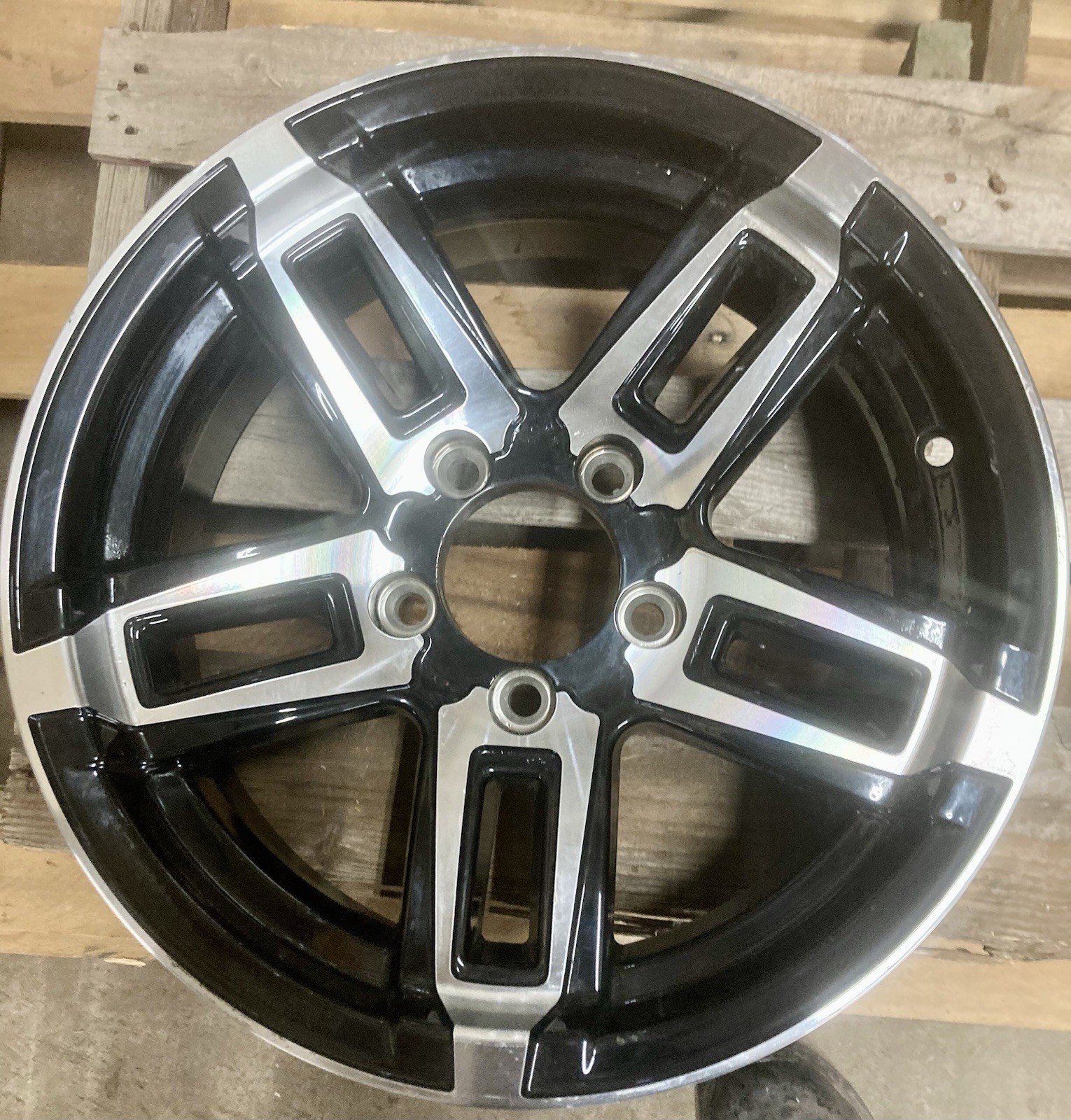 15″ Inch 5×114 Alloy Camper Boat Rv Trailer Rim T06 15545BM