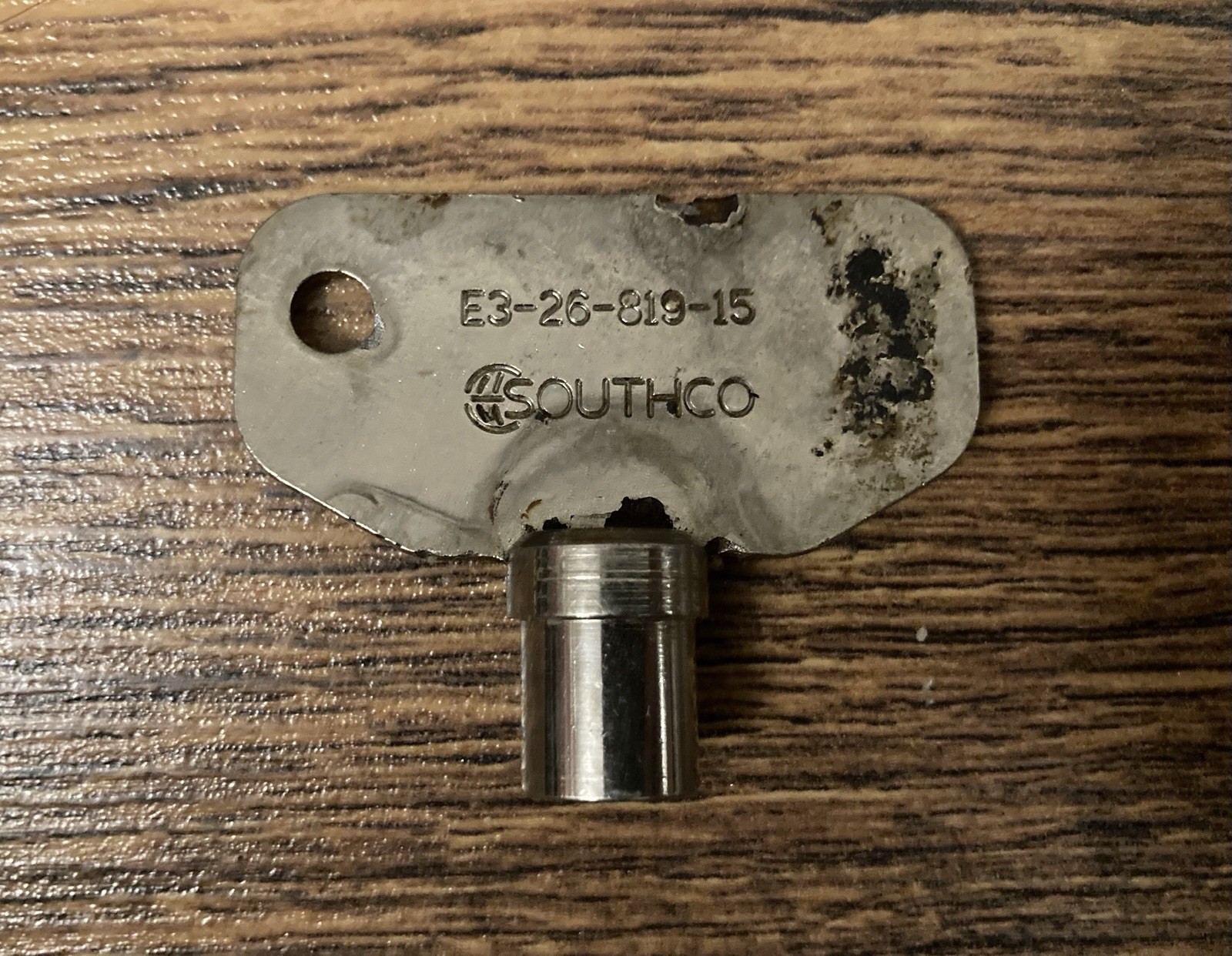 SOUTHCO E3-26-819-15 Caravan/Storage Tubular Key Locking Compression Latch Key