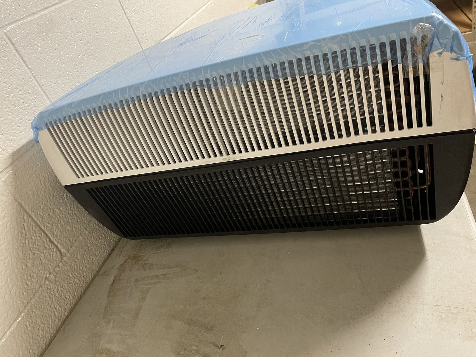 DOMETIC FRESHJET 3 AIR CONDITIONER UNIT FJX3573MWHAS 15,000 BTU RV