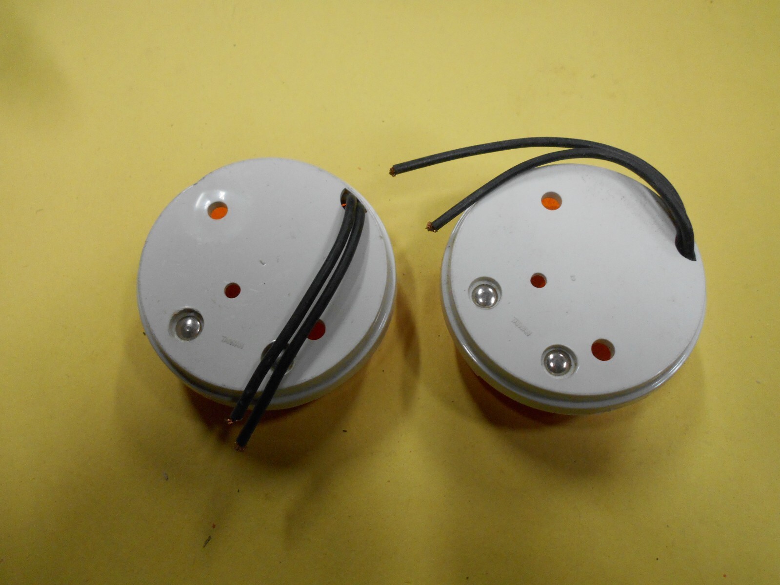 *2 PACK 12 VOLT 2 1/2″ ROUND CLEARANCE AMBER HALOGEN MARKER LIGHT FREE SHIPPING
